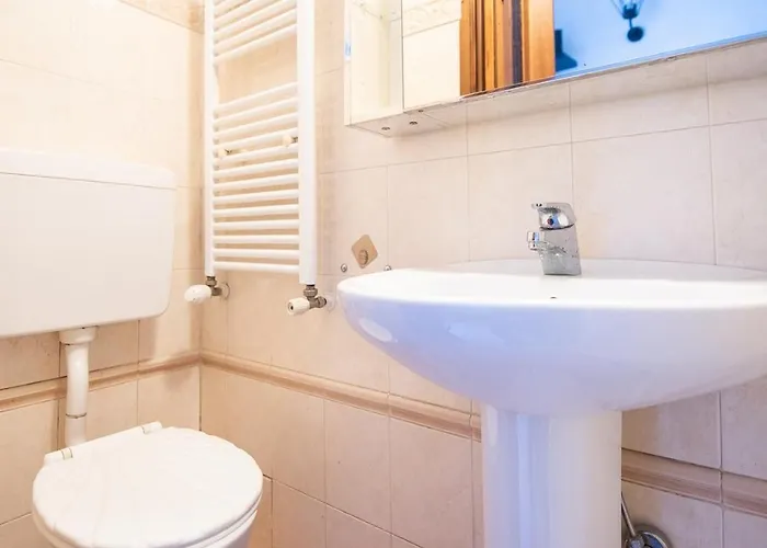 Modern And Serviced Apartamento